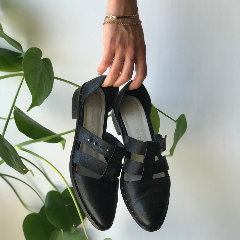 Freda Salvador “Lock” D’orsay flat.